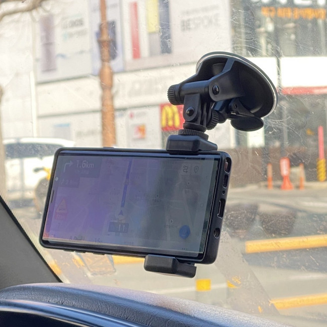 휴대폰 스마트폰 차량용 유리 흡착 석션 거치대 네비게이션 블랙박스, 1개