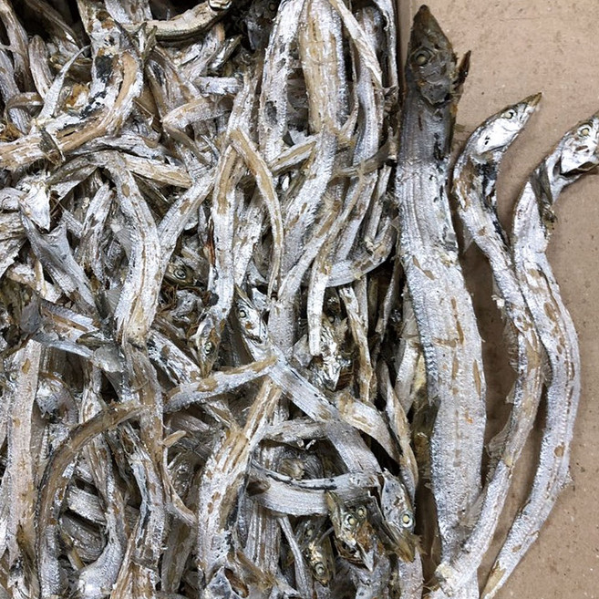 신건호멸치 볶음/조림용 국산 건갈치 / 반찬 마른갈치 말린갈치, 1개, 1.5kg