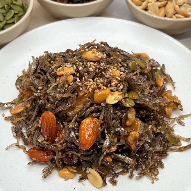 땡맛찬 견과류 간장 멸치볶음 아몬드 호두 400g/150g + 고추무침 100g증정(새해이벤트), 400g, 1개