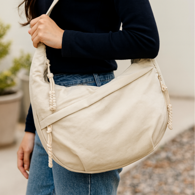 니티 에센셜 크루아상 가방