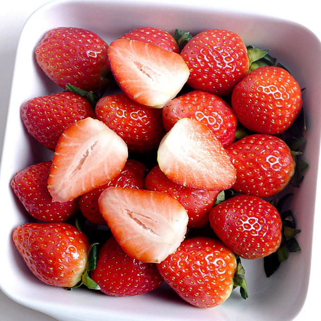 새벽수확 당도선별 설향 딸기 생딸기, 1개, 800g (특품) 20~30과