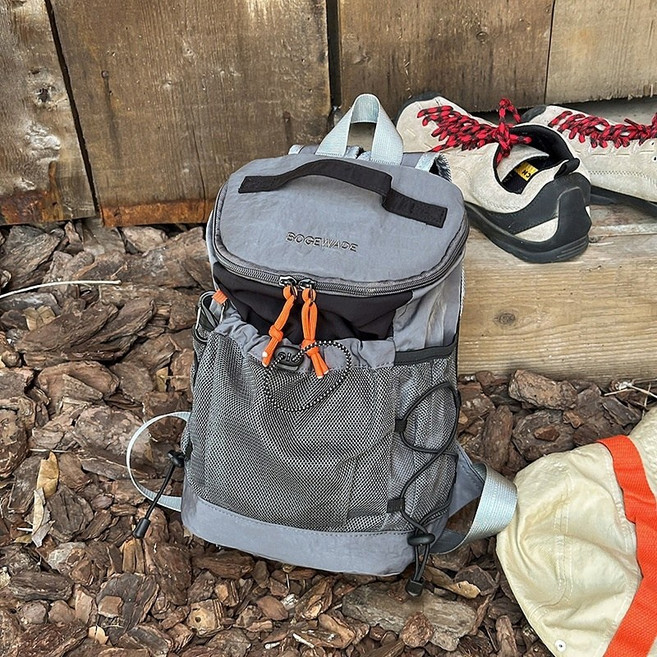 등상가방 초경량 아웃도어 소형 등산배낭 트레킹 대학생 여행 백팩, 블랙