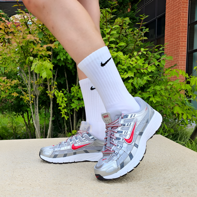 나이키 P6000 운동화 여성 러닝화 주니어 메틸릭 실버