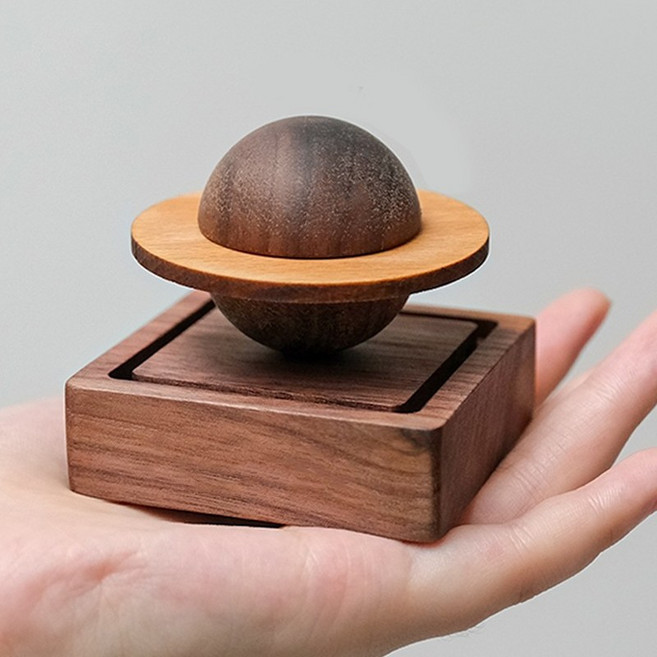 DQmall 토성모양 발향기 아로마오일 확산기 디퓨저, 나무색