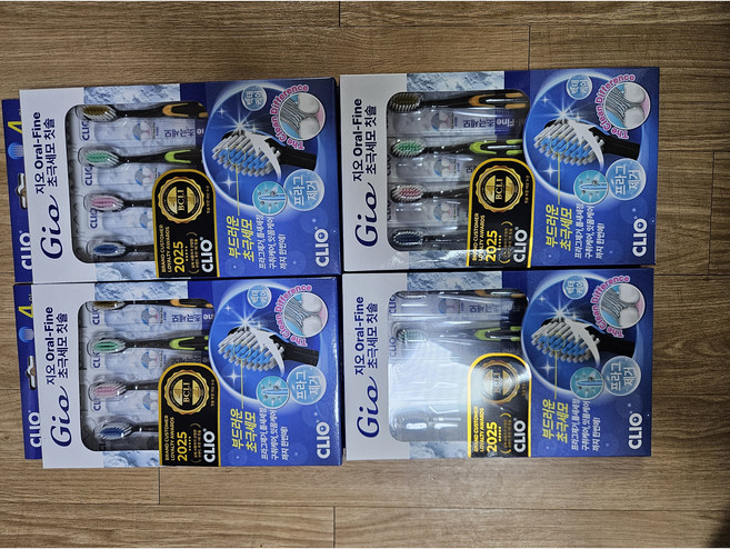 크리오/클리오 지오 Gio 향균&베이킹소다 초극세모 칫솔 4입X4팩 총16개 (신형), 4개입, 4개