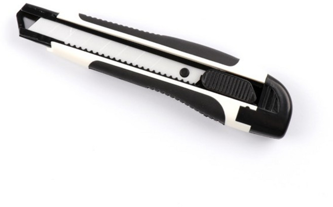 【iMOVER專業汽修】陶瓷美工刀 18mm陶瓷刀片 自動鎖扣 切削工具 汽修工具, 1個, 黑色/白色