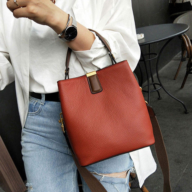 천연소가죽 스퀘어 여성 토트가방 금장장식 크로스백