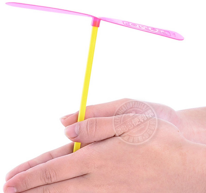 台灣出 竹蜻蜓 懷舊童玩 復古遊戲 安全塑料 888玩具 888便利購, 1個