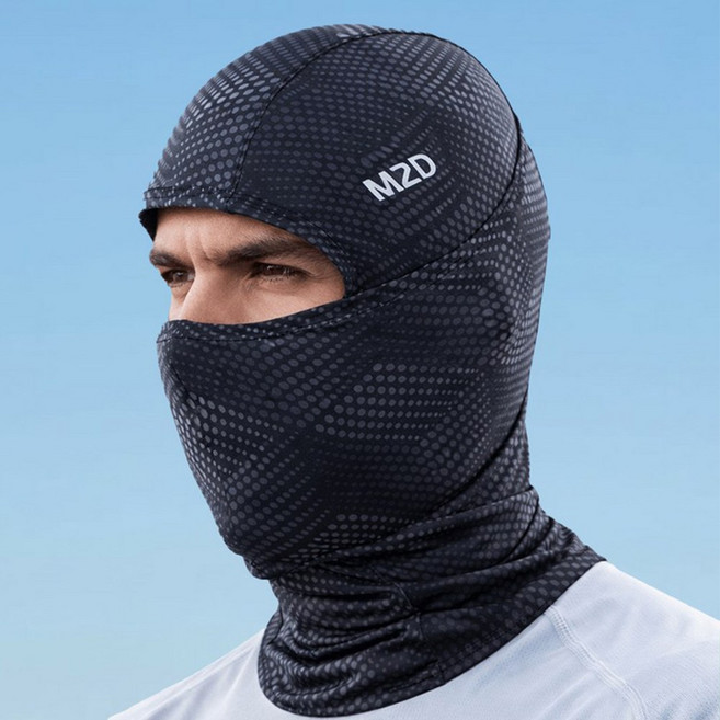 엠투디 쿨 바라클라바, 블랙큐빅