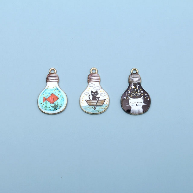 1개) 전구 캐릭터 메탈 팬던트 참장식