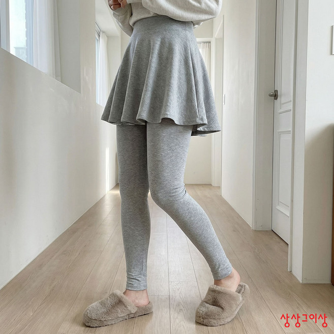 상상그이상 여성용 국내제작 기모 후레아 쫄바지 레깅스 캐쥬얼 심플 데일리템 여성스러운 치마레깅스 가성비 좋은 부드럽고 촉감좋은 치렝스 마실룩 겉기모 무릎나오지 않는 편안한 레깅스