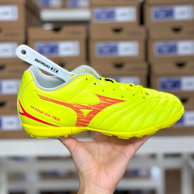 미즈노 발볼넓은 풋살화 모나르시다 네오 셀렉트 AS TF