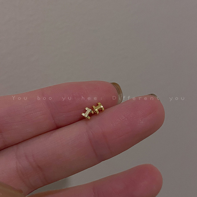 H 편지 스털링 실버 스터드 귀걸이 여성 절묘한 미니 소형 귀 피어싱 반지