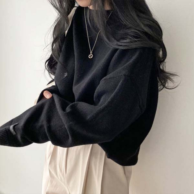 어반룩북 오버핏 라운드넥 엠마 루즈 니트티