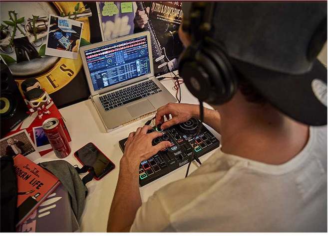 디제이 컨트롤러 디스크 믹서 연습 장비 오디오 기계, 1개