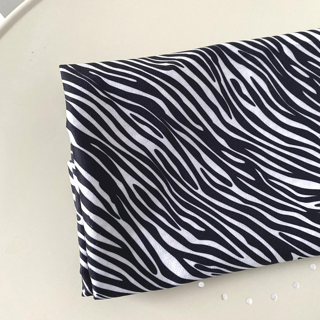 빨아쓰는 안심 전기요 소 극세사 무자계 지브라, 리틀 제브라, 70x70cm, 기본 색상