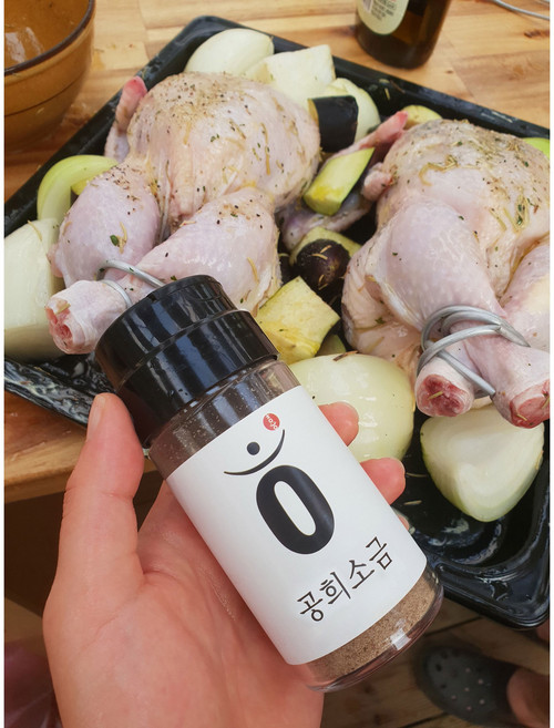 공희소금100g(3년소금을 이물질제거하고 500도이상에서 끓여 만든건강소금), 100g, 1개