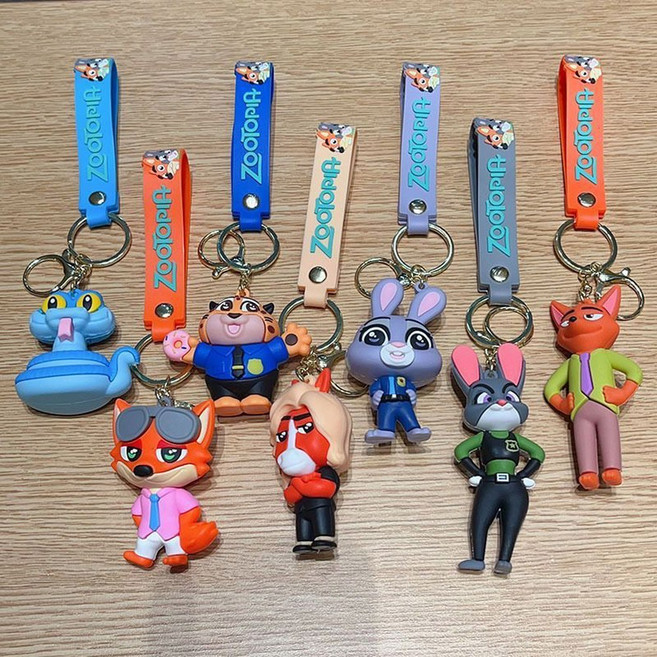 Zootopia 2 키체인 귀여운 주디 홉스 닉 와일드 인형 커플 배낭 장식 펜던트 자동차 열쇠고리 액세서리 크리스마스 선물