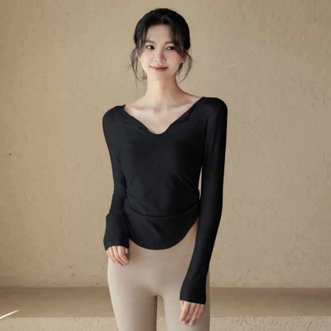 요피 컷아웃 셔링 롱슬리브