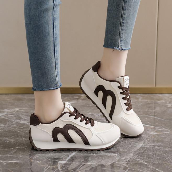 Aesero 여성 초경량 독일군 운동화 3cm 키높이 스니커즈 발편한 쿠션감 데일리 워킹화 HL8853