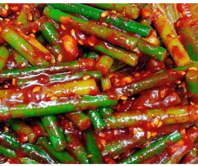 아삭아삭 매콤달콤한 햇 마늘쫑 무침 600g, 1개