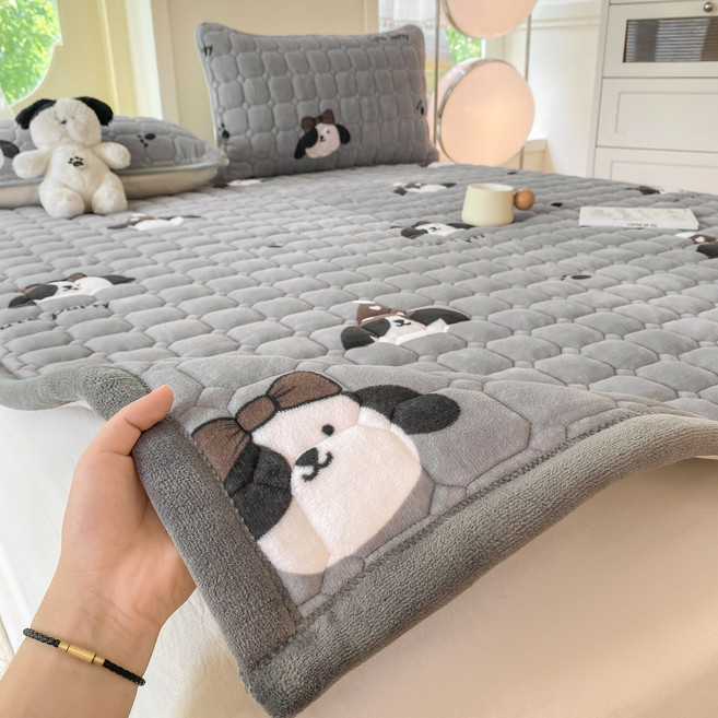 Cozy Aura 겨울 따뜻한 벨벳 극세사 침대패드 베개커버 세트 고정밴드, 핑크피그