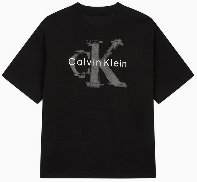 (매장)캘빈클라인 진 남성 CK 엠보스 로고 오버핏 반팔 티셔츠 블랙 4RAB806 (4RAB806-UB1) 228953