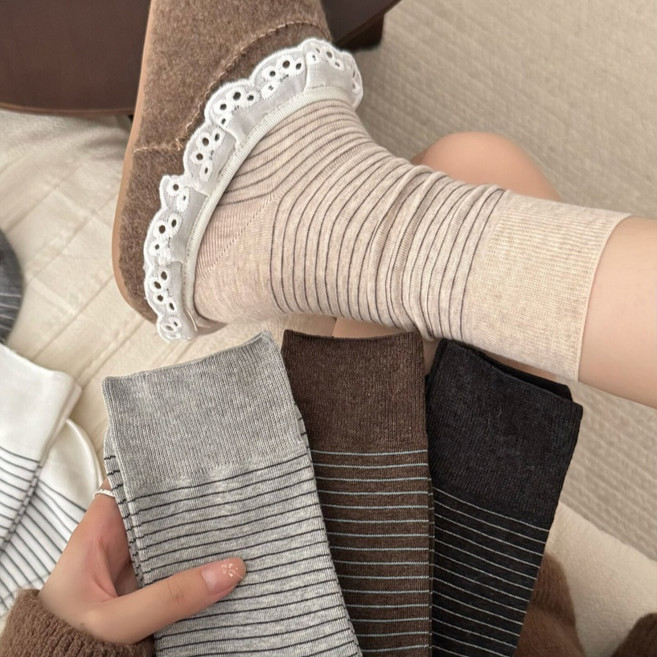 Banjiwu 여성 양말 스트라이프 겨울 양말 중목 양말 장목 양말 운동 양말 패션 양말 면 양말 4족 세트