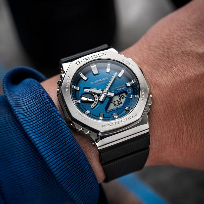 (3컬러) 지샥 지얄오크 메탈 태양광충전 블루투스 군인 디지털 전자시계