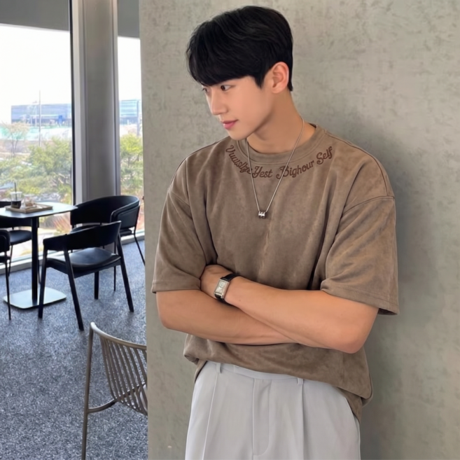 스타일닥터 남성 여름 티셔츠 스웨이드 칼라자수 반팔 오버핏 빅사이즈 레트로 데일리룩