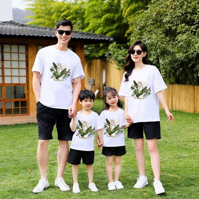 甜蜜蜜夏日叢林圖案圓領短袖T恤 親子情侶全家福團體服 多尺寸舒適棉質, 成人2XL碼,黑白拼衣服, 黑白拼衣服