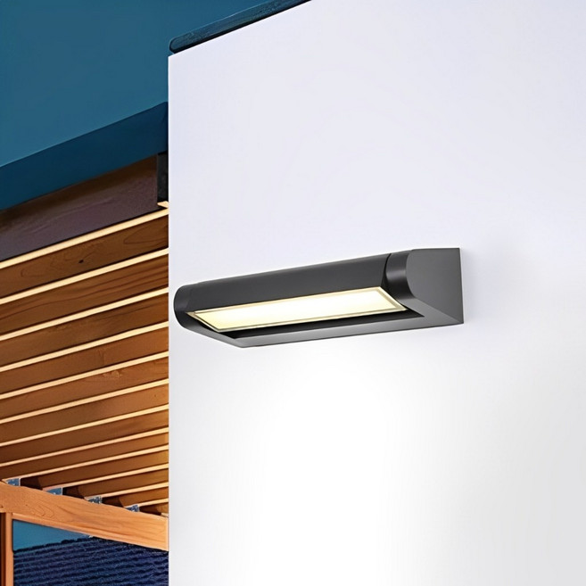 燭光燈飾 長形戶外防水壁燈 IP65 LED 12W 3000K黃光 黑色鋁質 適用於陽台與走道照明