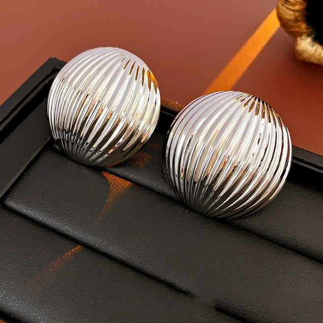 14K 도금 원터치 귀걸이 스트라이프 라운드 메탈 이어링 쿨링 YXL-SS058