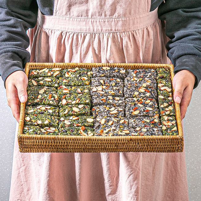 쑥과 흑임자를 아낌없이 넣은 약밥, 2개, 1.4kg