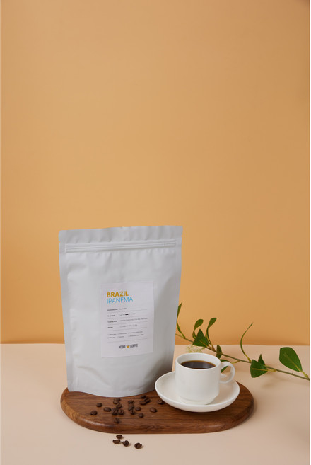 Noble Coffee [브라질 이파네마] 균형잡힌 풍미와 향미의 조화로운 커피(브라질 원두 100%) 홀빈 분쇄, 1개, 200g, 홀빈(분쇄안함)