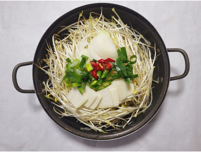 30년 전통의 영주맛집 빨간 콩나물국 콩나물해장국 2~3인분 기준 1.8kg, 빨간 콩나물국 (2~3인분기준), 1세트