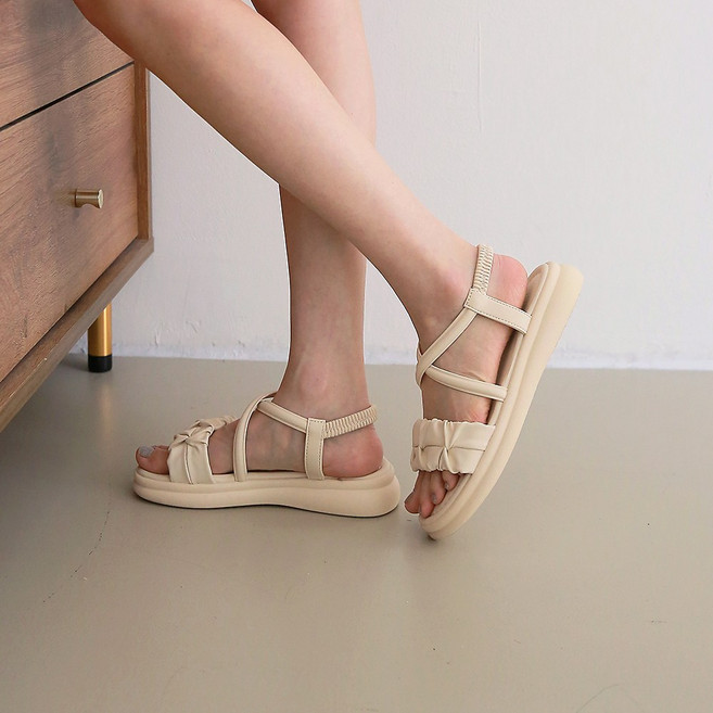 베이뮤 여성 쿠션 밴딩 스트랩 샌들