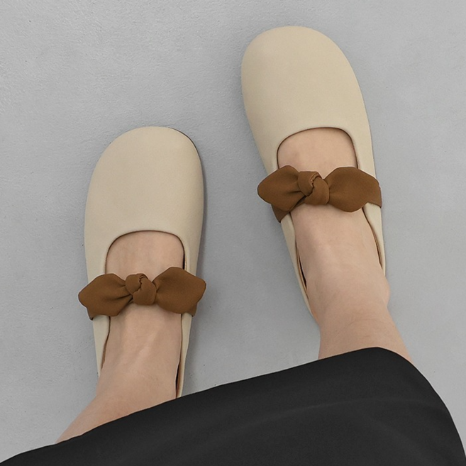 레아넌 리본장식 유연한 컴포터블 둥근코 플랫 블로퍼(1.5cm) 잇슈