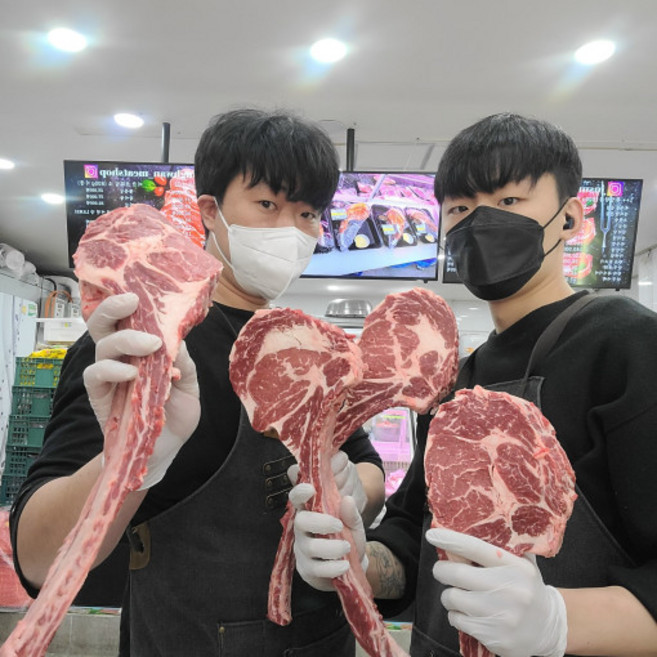 인스타주성환정육점 와규 토마호크 스테이크 호주산 고마블 반컷팅 본인립아이 6cm 도끼스테이크 인스타 최고의 정육점이 쿠팡입점!jusunghwan_meatshop 고기에진심, 3cm(800g), 1개