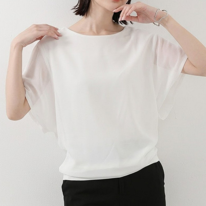 베르슈어 쉬폰 레이어드 가오리핏 반팔 블라우스
