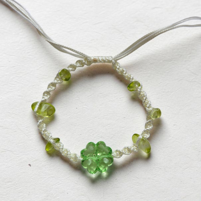 제리오 네잎클로버 매듭 팔찌 행운팔찌 우정 커플 데일리 비즈 팔찌 2컬러