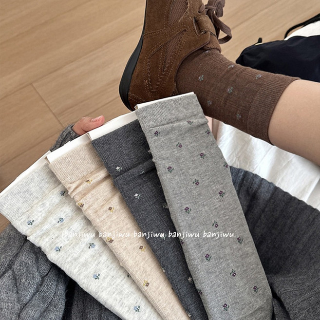Banjiwu 여성 양말 땡땡이 봄여름 양말 장목 양말 중장 운동 패션 흰양말 면양말 5족 세트