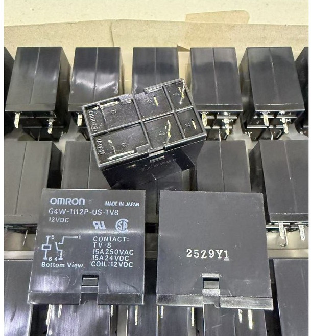 OMRON 繼電器 G4W-1112P-US-TV8 12VDC 日製, 1個