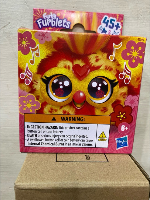 HASBRO 孩之寶 菲比小精靈 迷你電子絨毛玩偶, 新年版, 1個