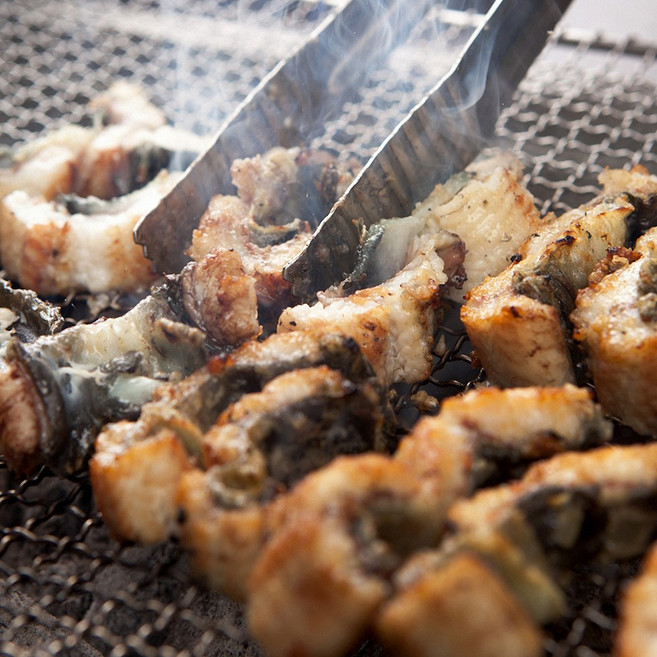 왕특대 자포니카 풍천 민물장어 손질후 700g, 1개