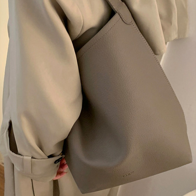 B&C.Room 빈티지 겨드랑이백 여성 대용량 버킷백 패션 만능 숄더백 출퇴근용 토트백 데일리 가방 무지 가방 여성 가방 여성 숄더백 여성 핸드백 심플한