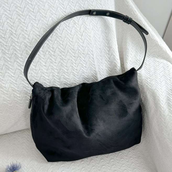 에브리테일 사이드 지퍼 레오파드 버킷 숄더백