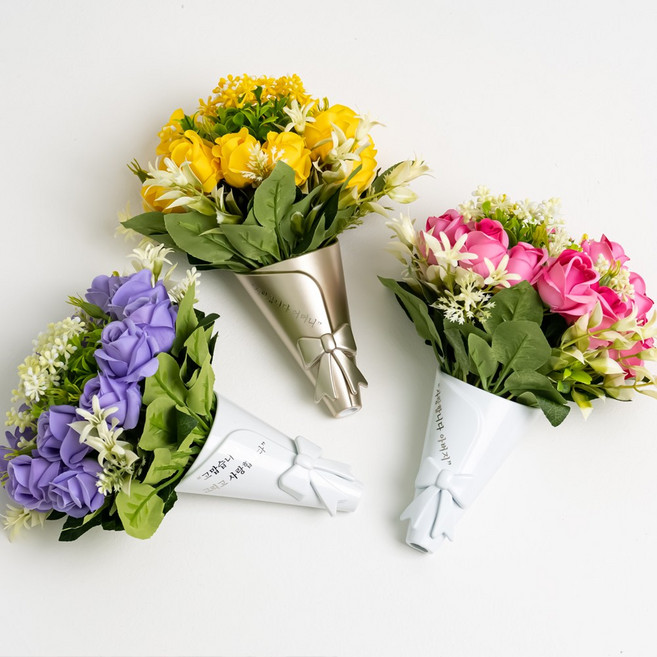 하얀국화 꽃다발 + 벽 부착식 납골당 고급 화병, 노란색 장미, 금색 꽃병