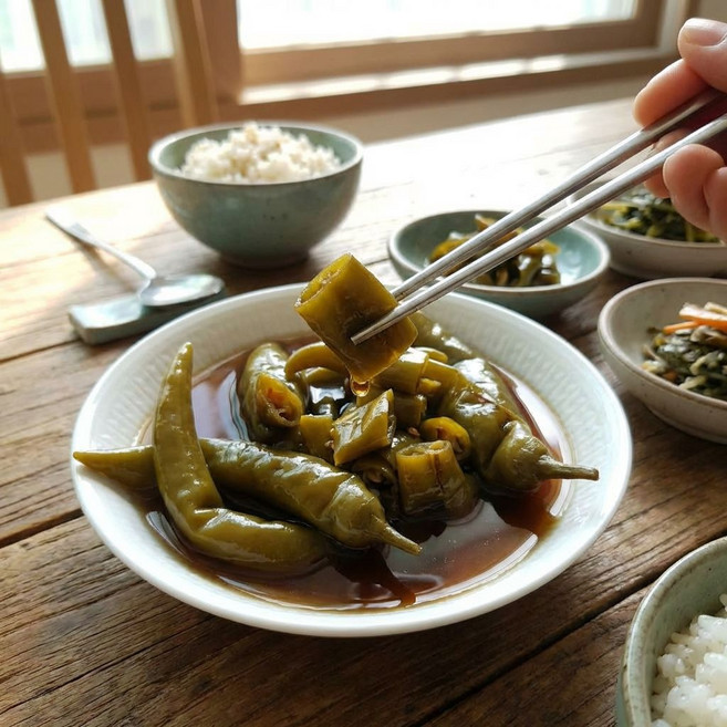 국내산 고추 장아찌 반찬 특제 절임 소스 맛있는 밥도둑, 1개, 300g
