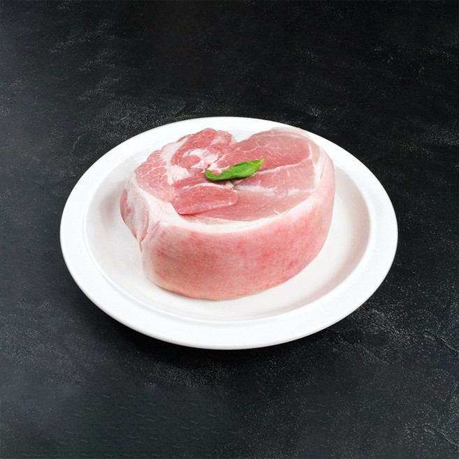 1등급 숙성 한돈 뒷다리살 냉장 프리미엄 국내산 돼지고기 수육용, 500g, 2개